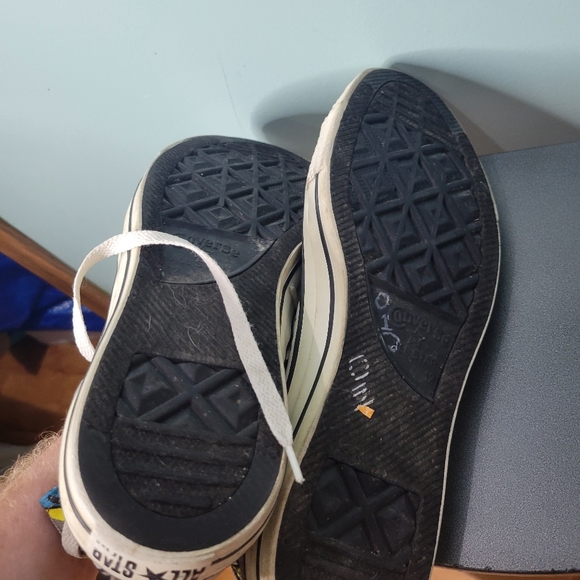 DC Comics Batman X Converse Comic Strip High Top Sneakers Size 12 - Picture 3 of 4